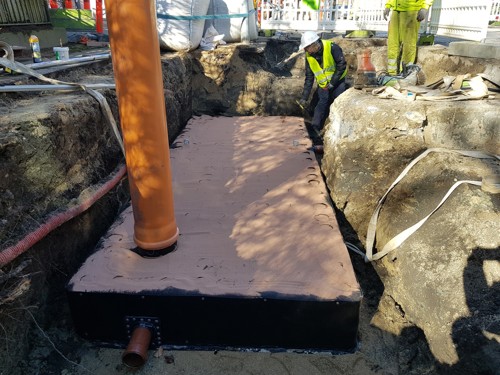 Nedgravning af regnvandsmagasin