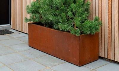 Land Modern Plantekasse I Cortenstaal 40X120 Cm Ved Hoveddoeren Land Modern Plantekasse I Cortenstaal 40X120 Cm Ved Hoveddoeren