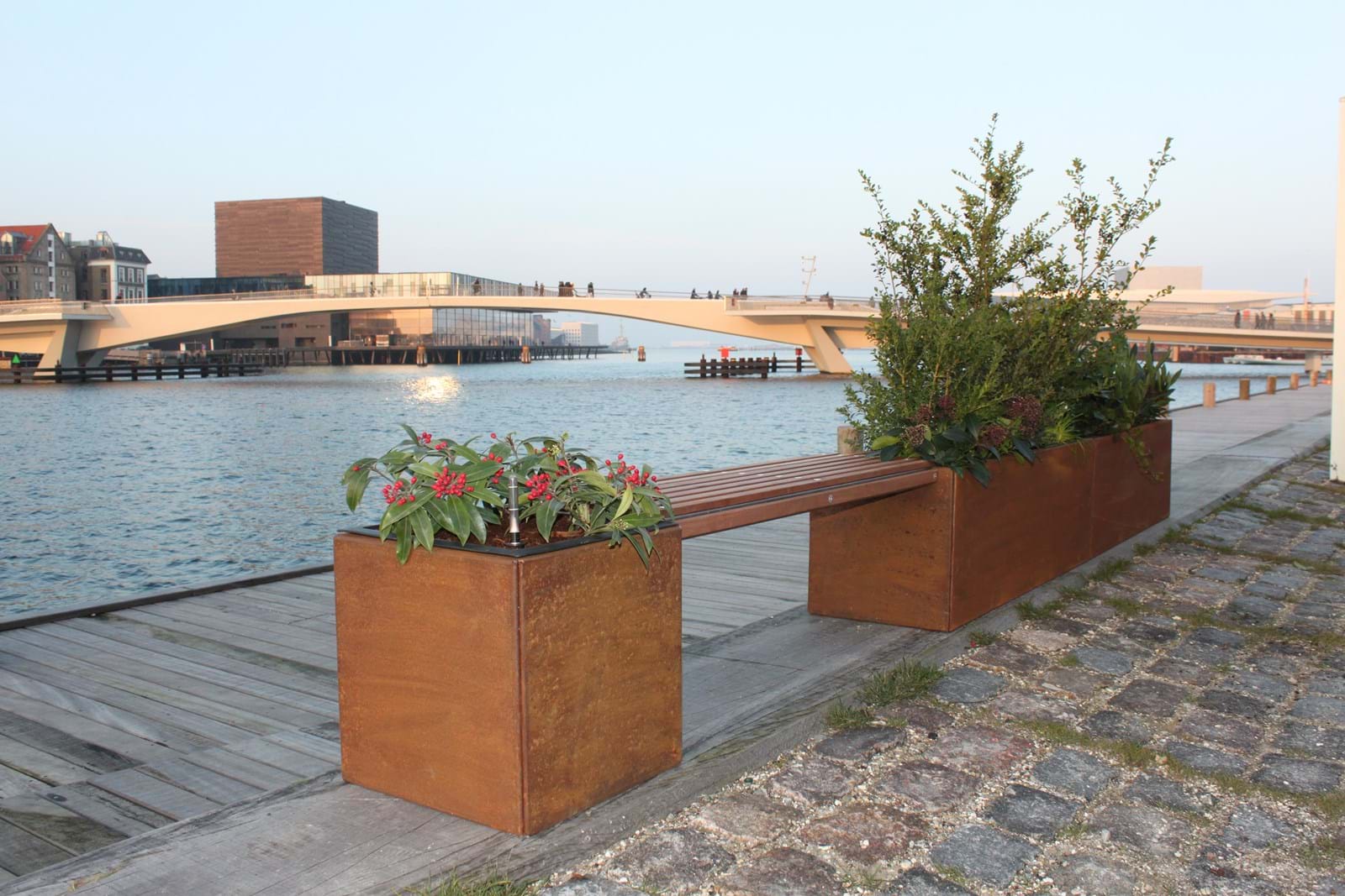 Land Modern Højbede ved Havn Land Modern Højbede ved Havn