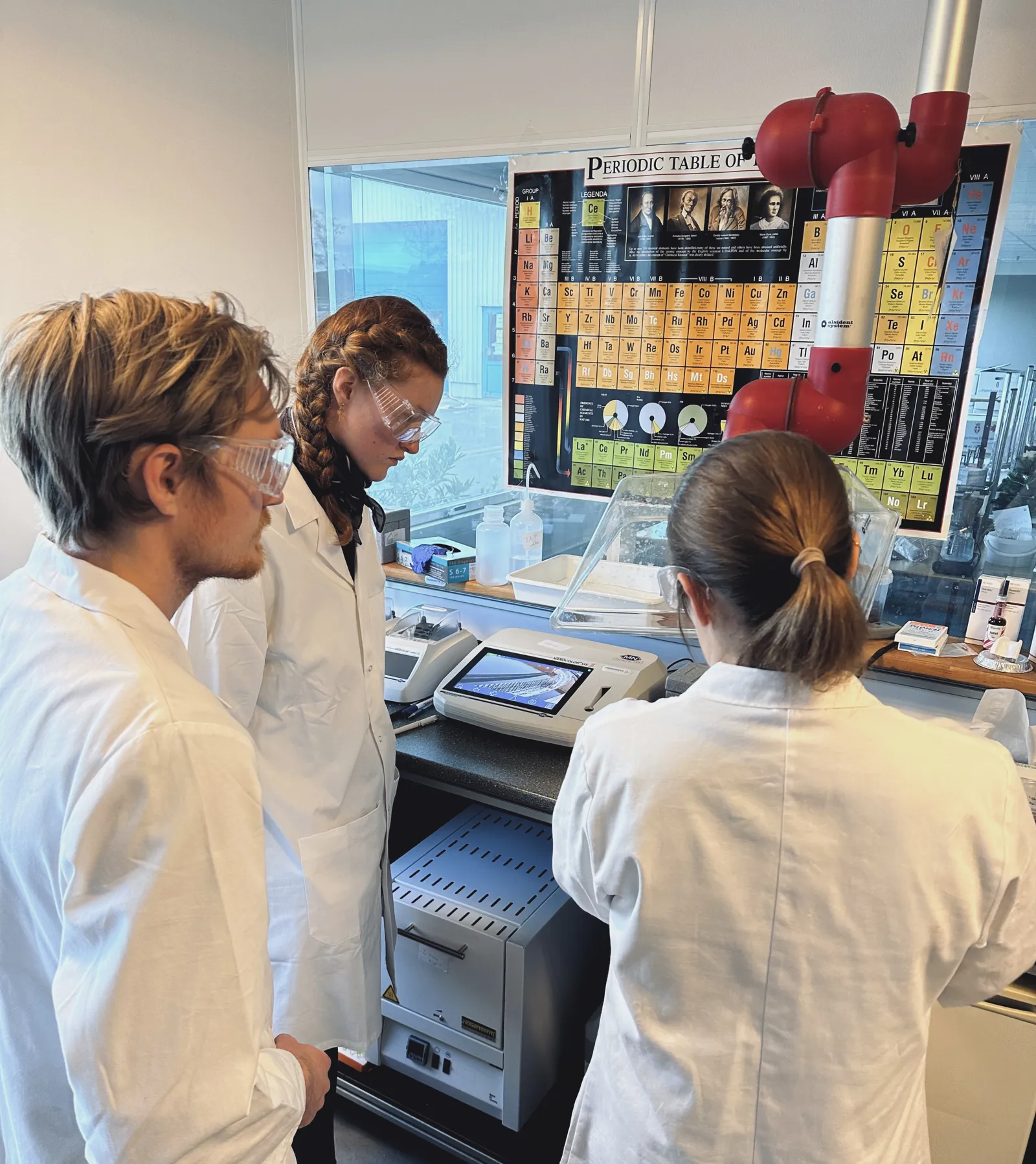 Science Lab Borg Innovation Lab | Geoteknik, Mikrobiologi, Miljø | Dyk dybere